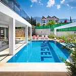 Hisar Celebrity E Villa